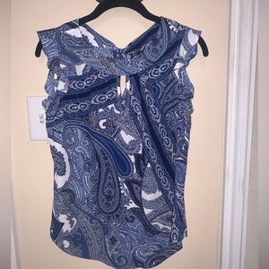 New York & Co Women's Paisley Blue/White Flutter Detail Sleeveless Blouse Sz S
